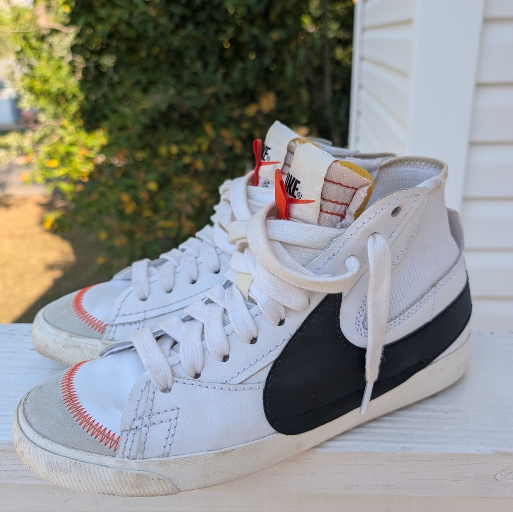 Size 10.5 - Nike Blazer Mid 77 Jumbo White Black